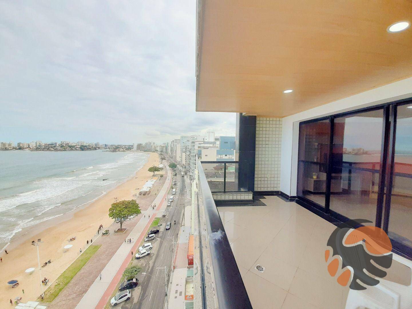 Apartamento à venda com 4 quartos, 140m² - Foto 1