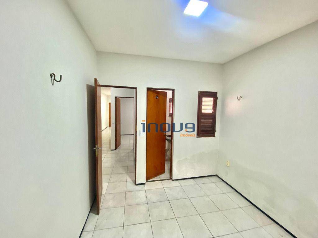 Casa à venda e aluguel com 3 quartos, 80m² - Foto 9