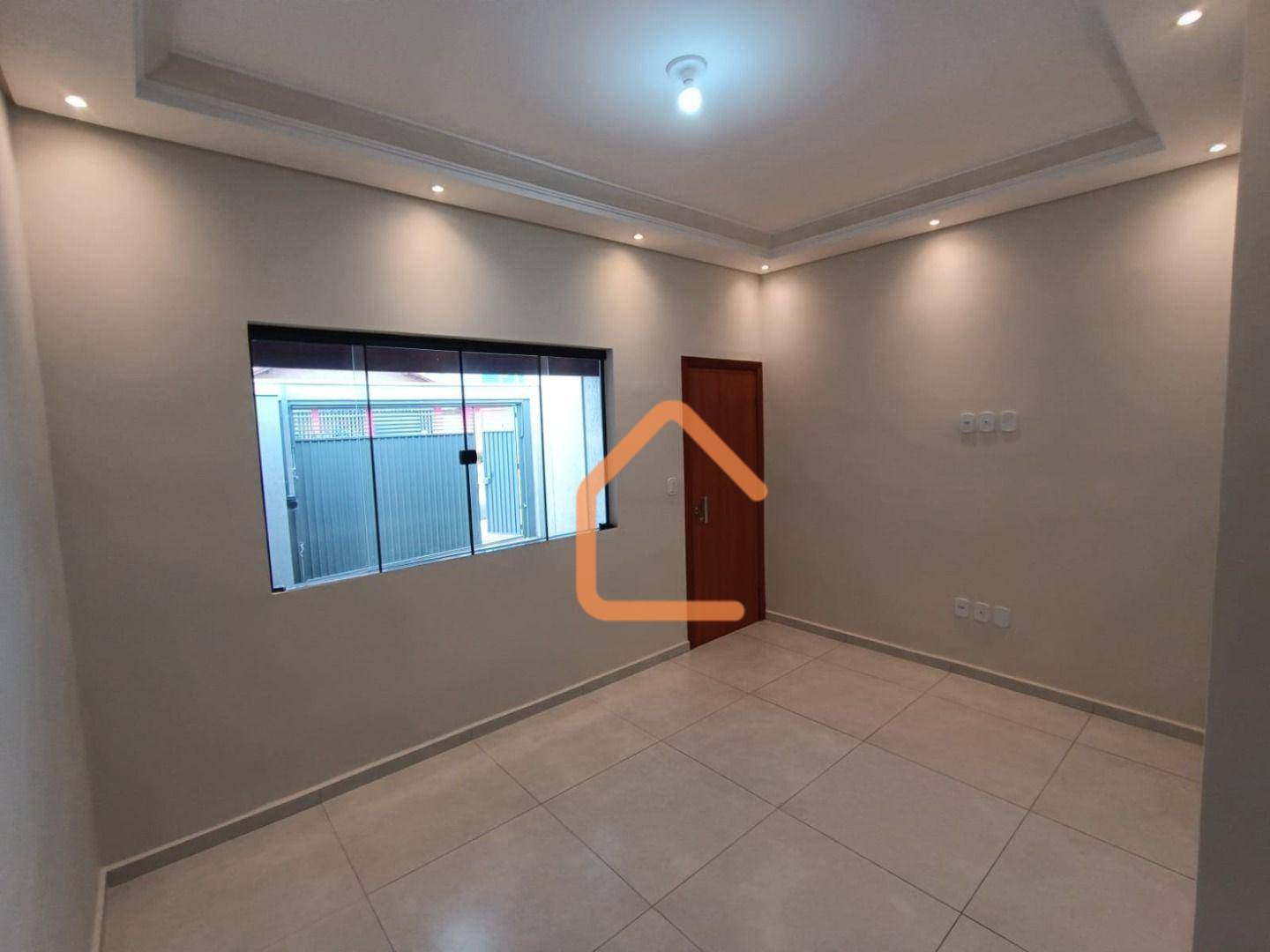 Casa à venda com 3 quartos, 121m² - Foto 4