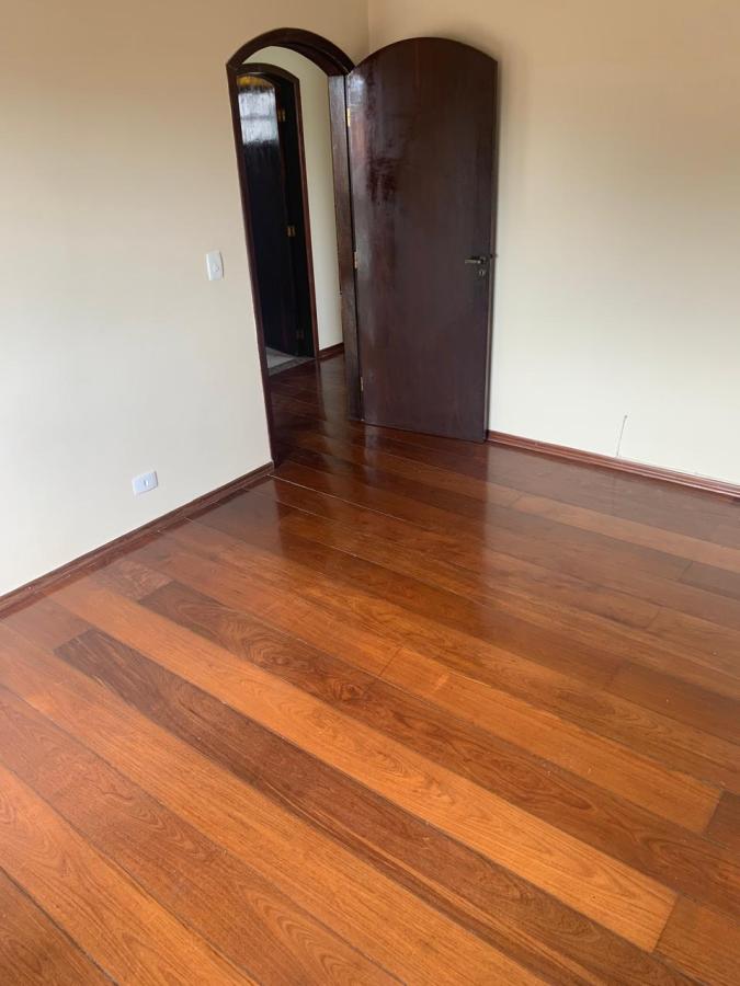 Casa para alugar com 3 quartos, 250m² - Foto 23