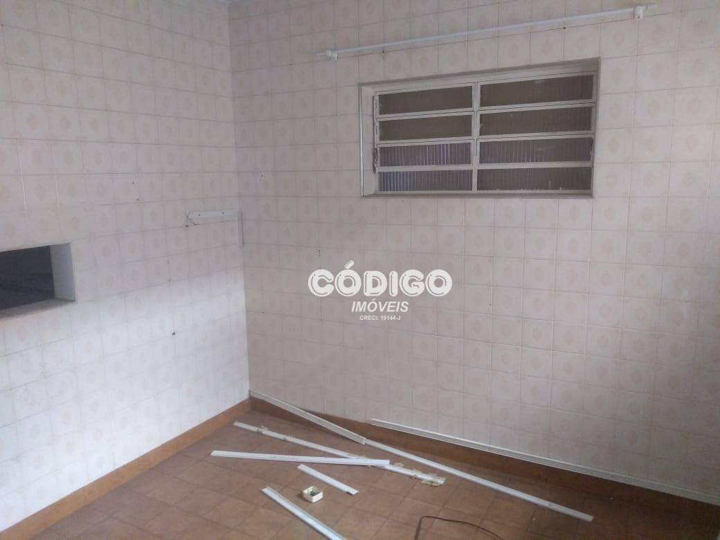 Sobrado à venda com 5 quartos, 300m² - Foto 12