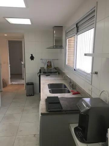 Apartamento à venda com 3 quartos, 169m² - Foto 13