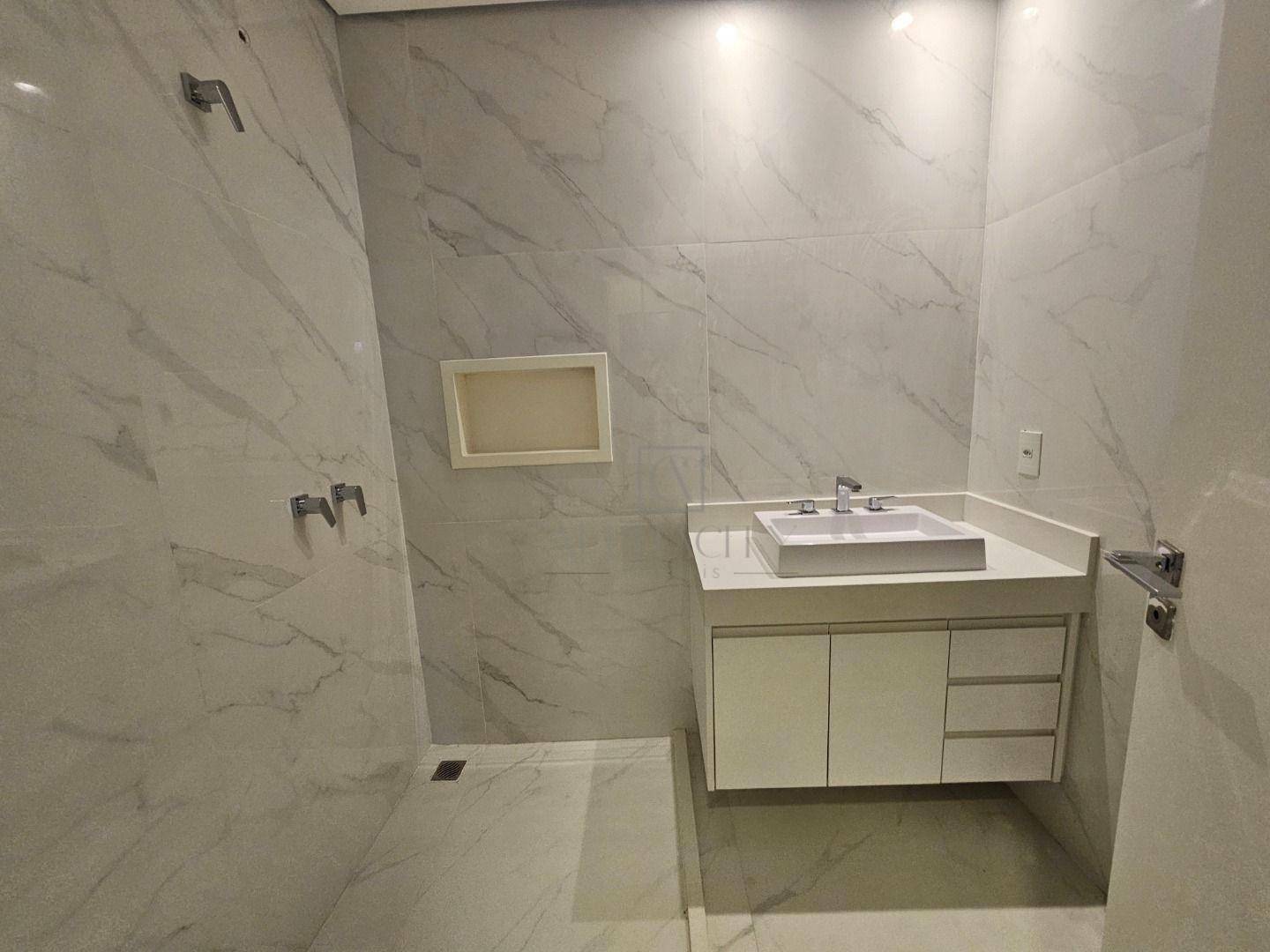 Casa de Condomínio à venda com 4 quartos, 660m² - Foto 21