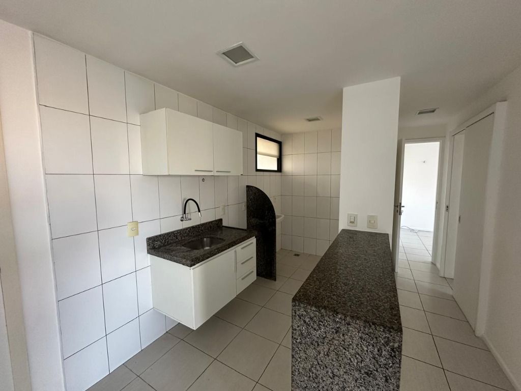 Apartamento à venda com 2 quartos, 60m² - Foto 14