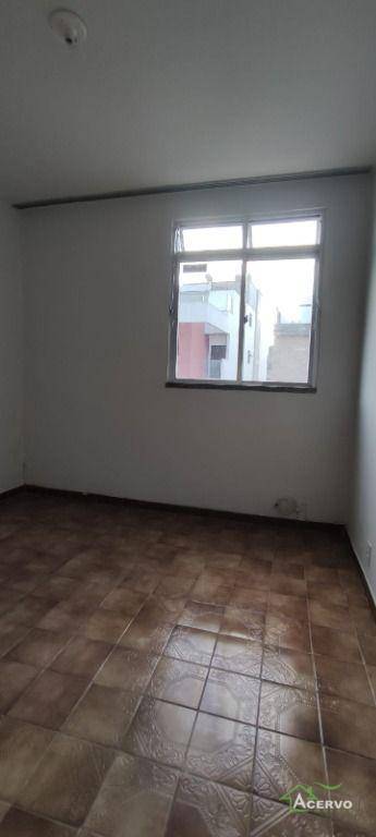 Apartamento à venda com 2 quartos, 57m² - Foto 14