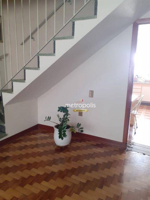 Sobrado à venda com 3 quartos, 250m² - Foto 4