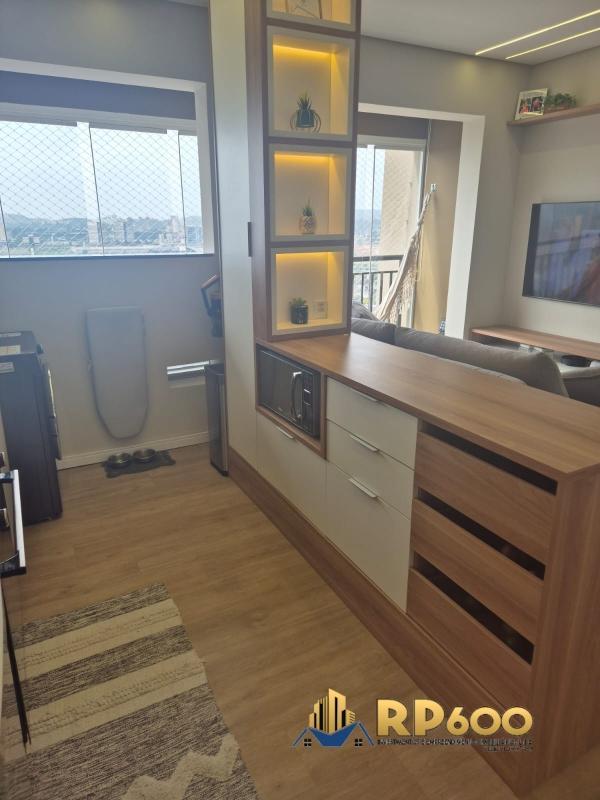 Apartamento à venda com 2 quartos, 62m² - Foto 14