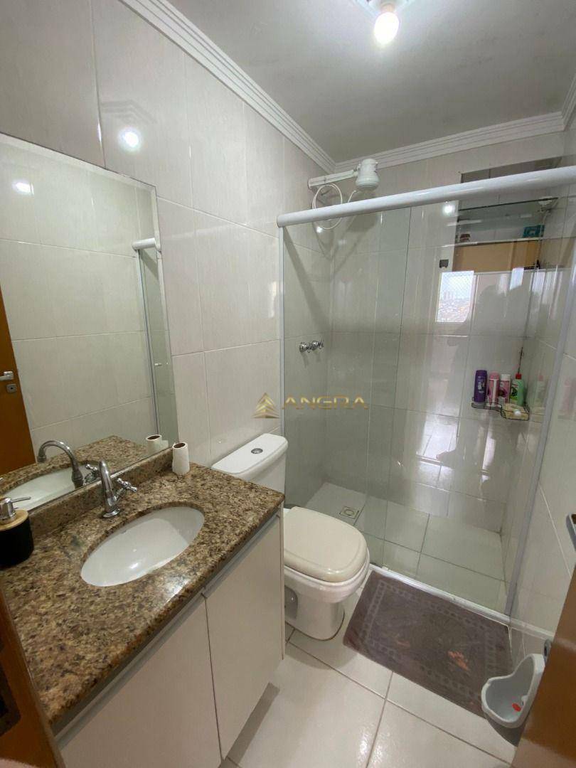 Apartamento à venda com 3 quartos, 69m² - Foto 2
