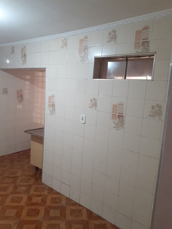 Casa para alugar com 3 quartos, 180m² - Foto 22