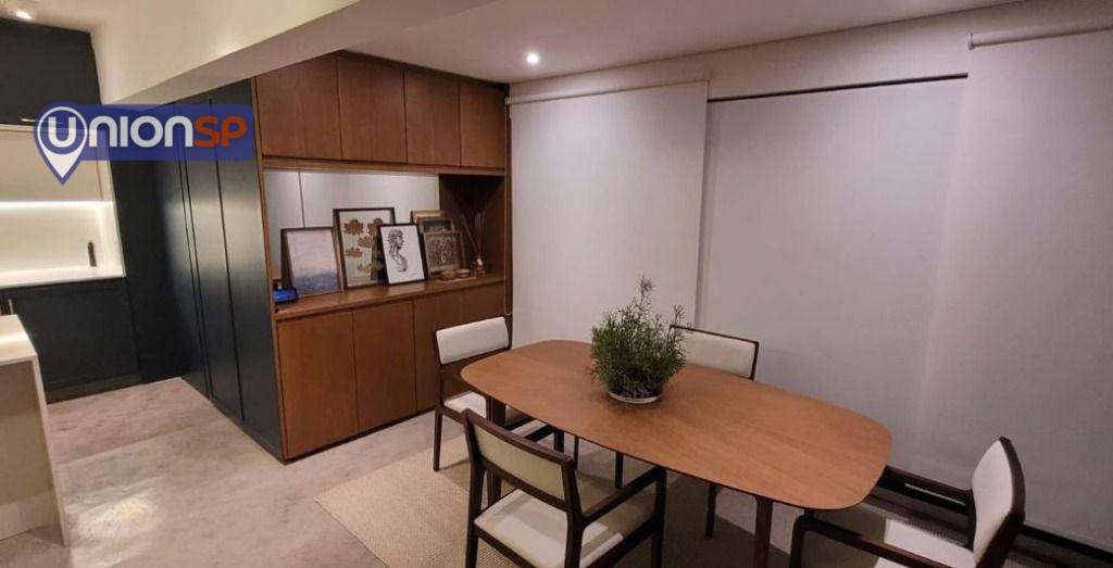 Apartamento à venda com 2 quartos, 83m² - Foto 2