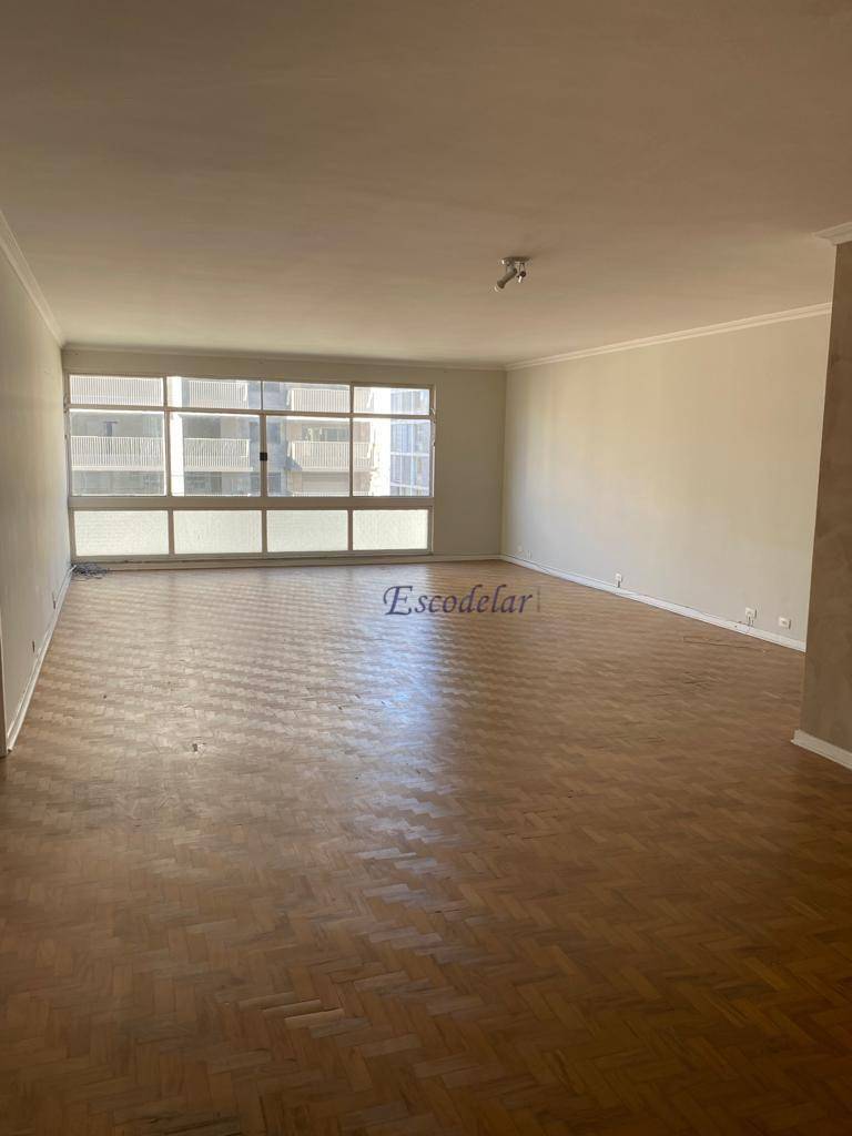 Apartamento à venda com 4 quartos, 210m² - Foto 22