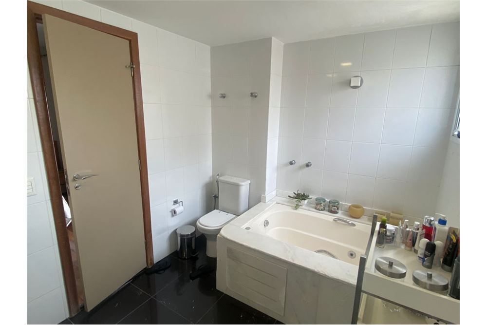 Apartamento à venda com 3 quartos, 200m² - Foto 6