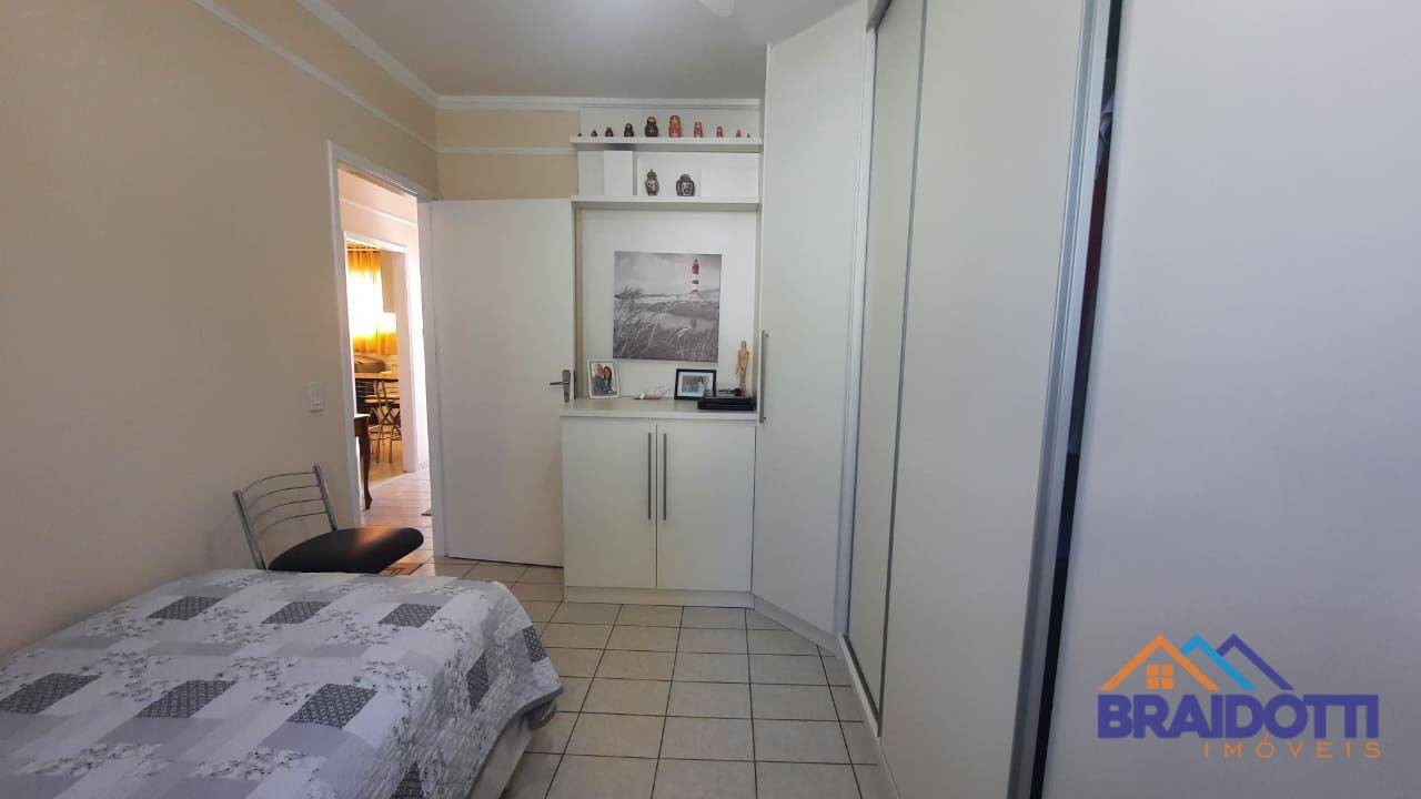 Apartamento à venda com 2 quartos, 69m² - Foto 10