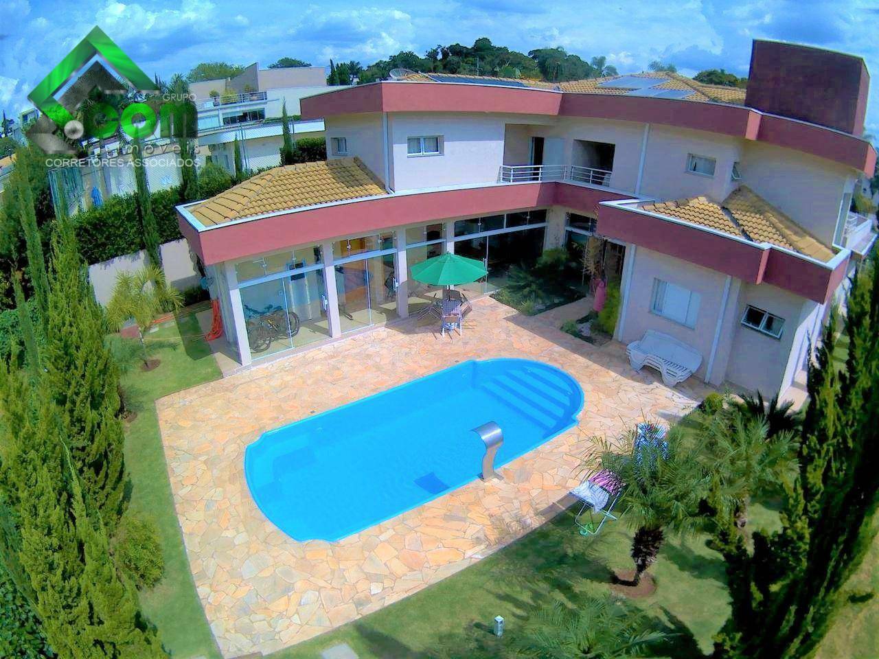 Casa de Condomínio à venda com 5 quartos, 500m² - Foto 2