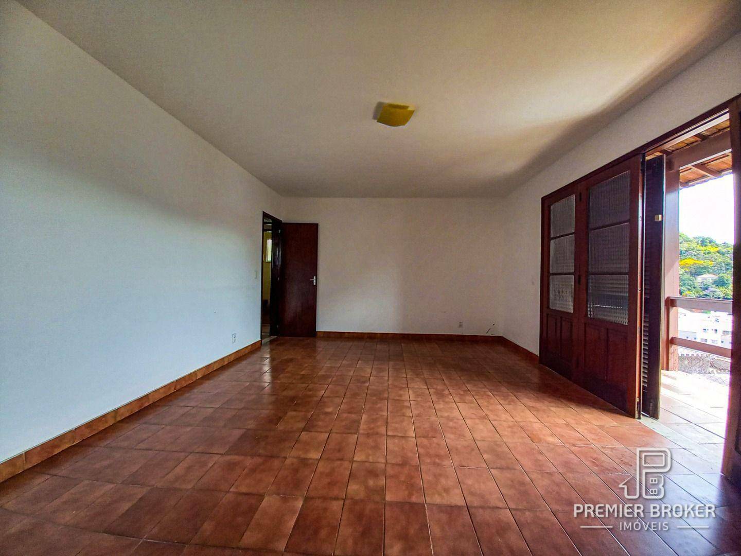 Casa à venda com 3 quartos, 105m² - Foto 8