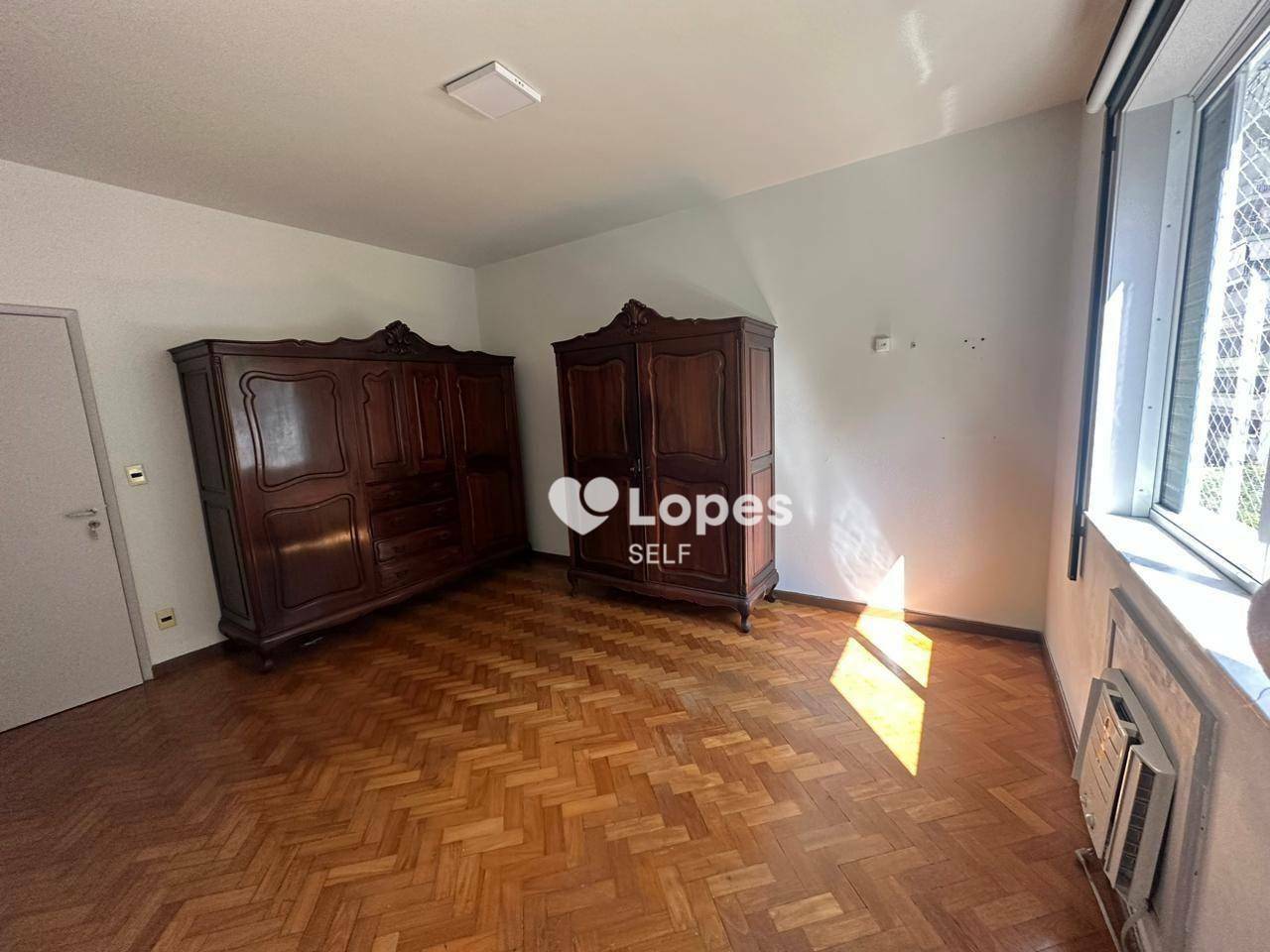 Apartamento à venda com 3 quartos, 161m² - Foto 7