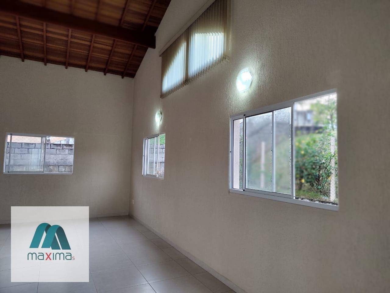 Casa de Condomínio à venda com 3 quartos, 162m² - Foto 2