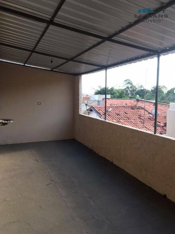 Casa à venda com 3 quartos, 179m² - Foto 3