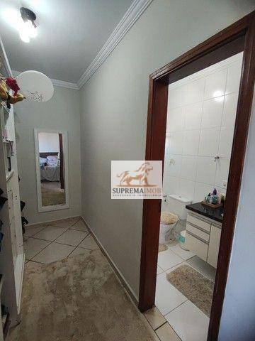 Apartamento à venda com 3 quartos, 198m² - Foto 6