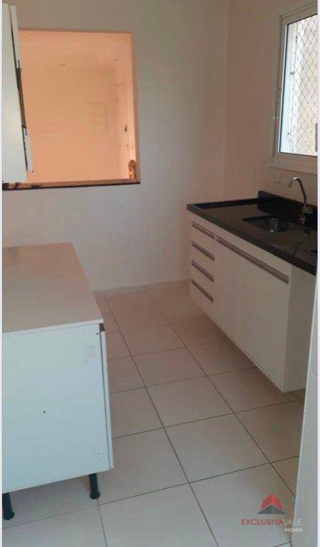 Apartamento para alugar com 2 quartos, 64m² - Foto 7