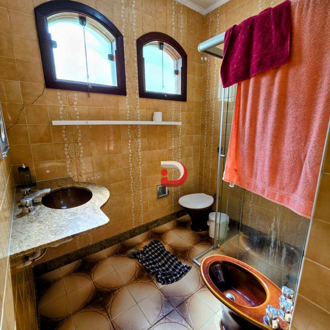 Casa à venda e aluguel com 4 quartos, 140m² - Foto 13