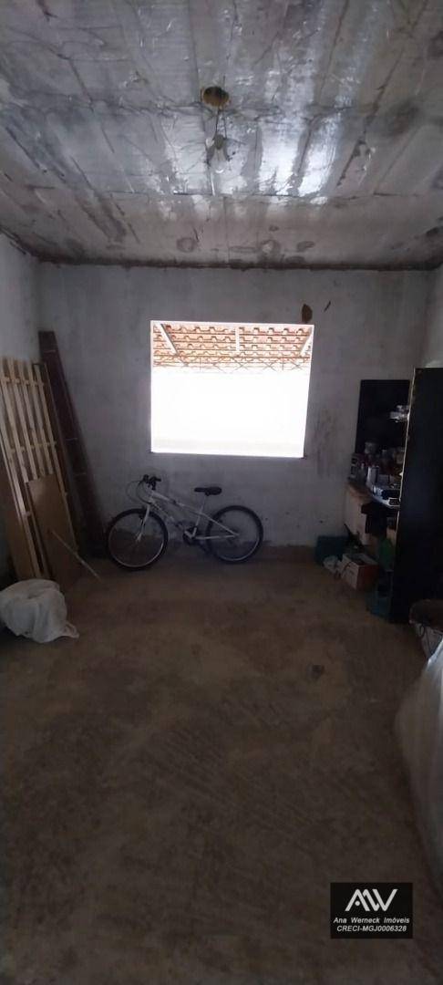 Casa à venda com 4 quartos, 300m² - Foto 15