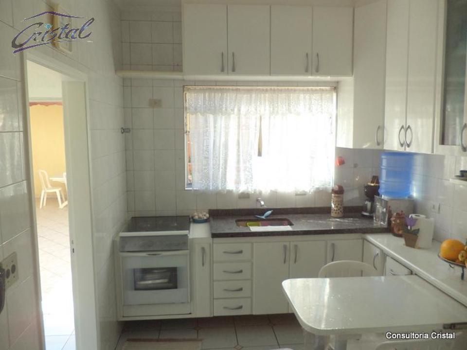 Casa de Condomínio à venda com 3 quartos, 180m² - Foto 4