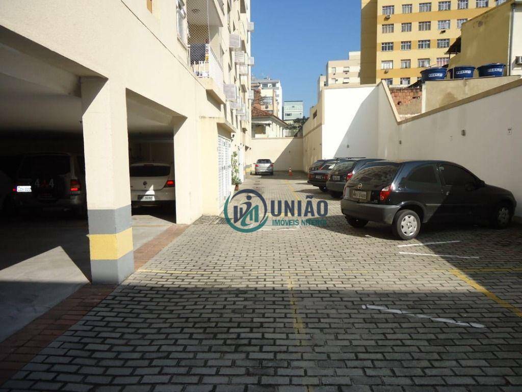 Apartamento à venda com 2 quartos, 66m² - Foto 11