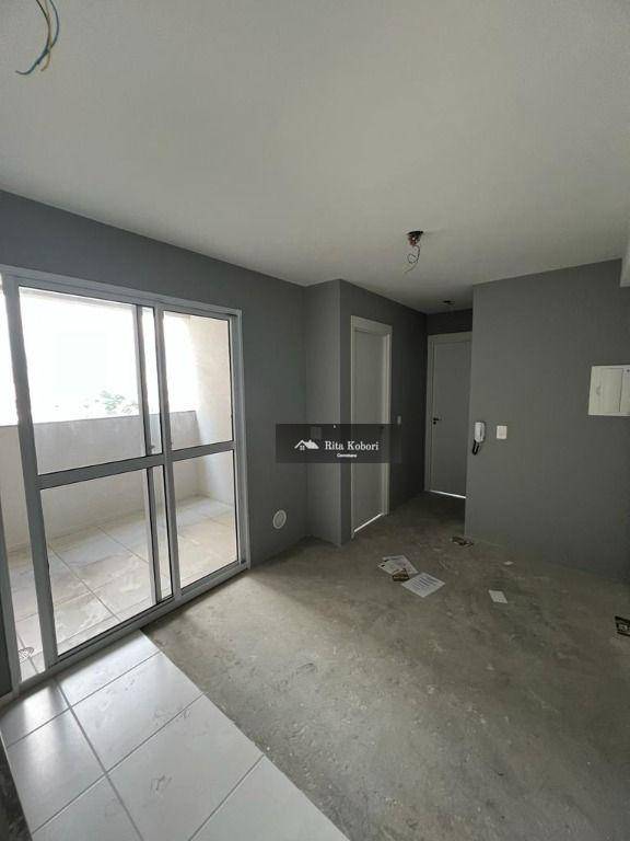 Apartamento à venda com 2 quartos, 44m² - Foto 1