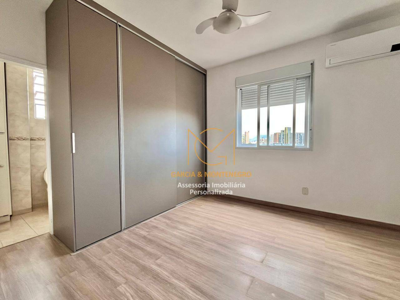 Apartamento à venda com 2 quartos, 115m² - Foto 10