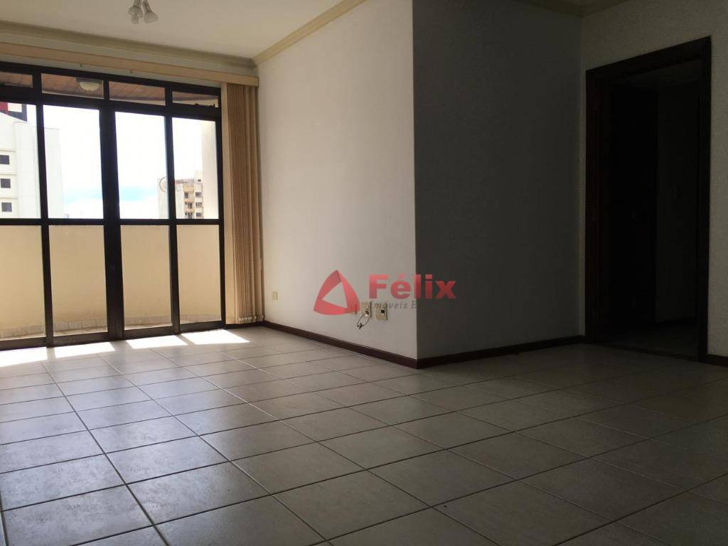 Apartamento à venda com 3 quartos, 90m² - Foto 2