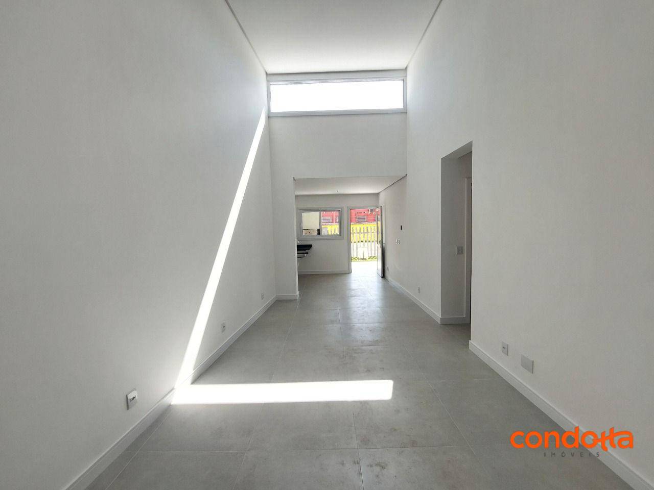 Casa de Condomínio para alugar, 110m² - Foto 2