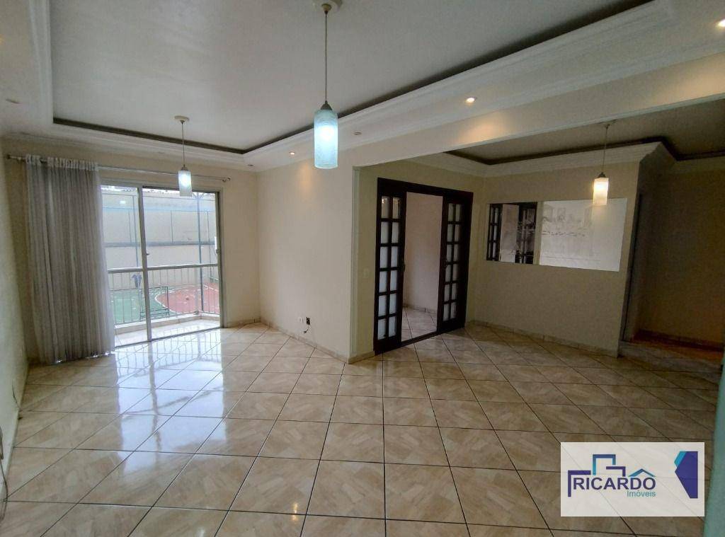 Apartamento à venda com 3 quartos, 70m² - Foto 18