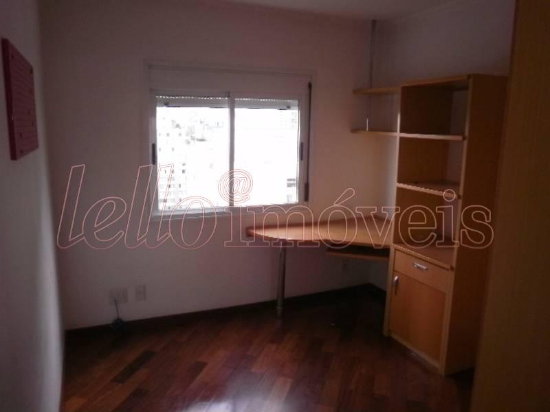 Apartamento para alugar com 3 quartos, 130m² - Foto 10