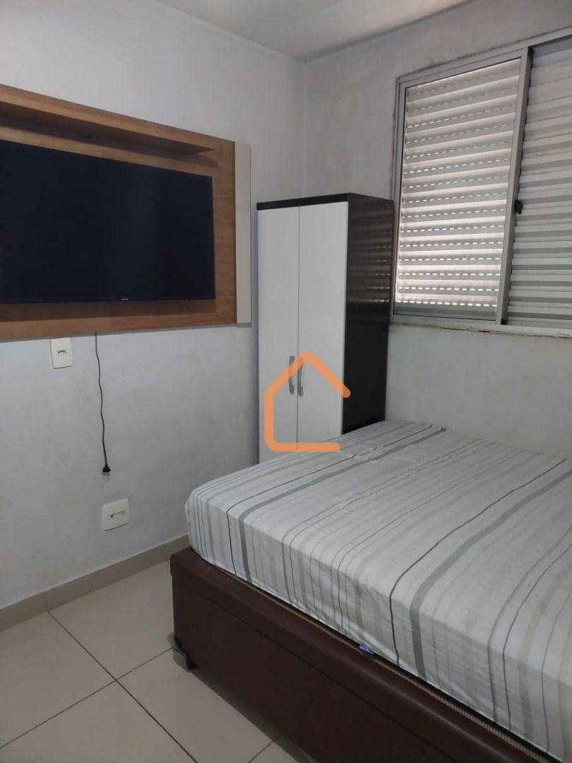 Apartamento para alugar com 2 quartos, 50m² - Foto 12