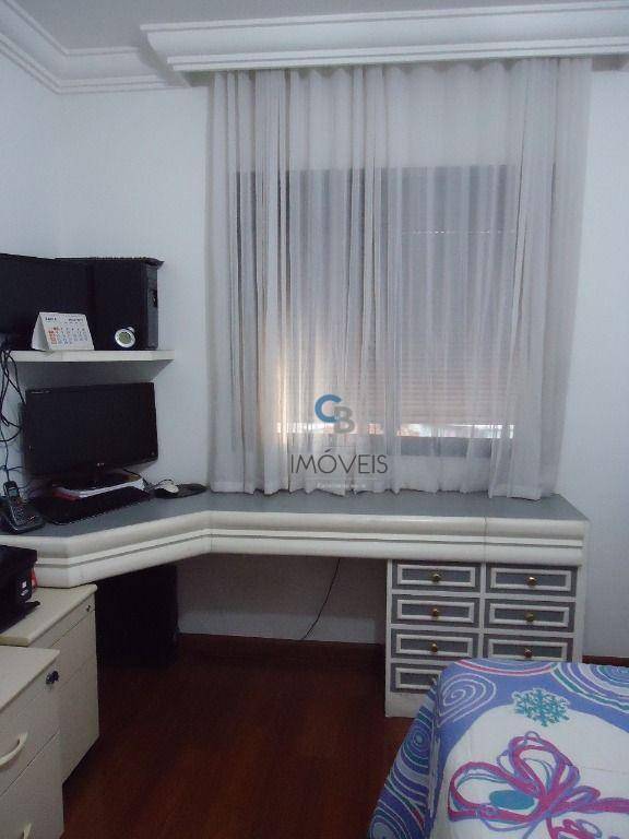 Apartamento à venda com 3 quartos, 183m² - Foto 11