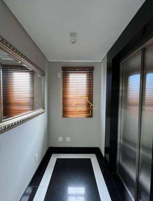 Apartamento à venda com 3 quartos, 191m² - Foto 7