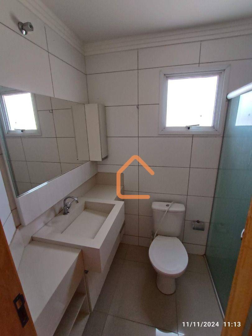 Apartamento para alugar com 2 quartos, 75m² - Foto 10