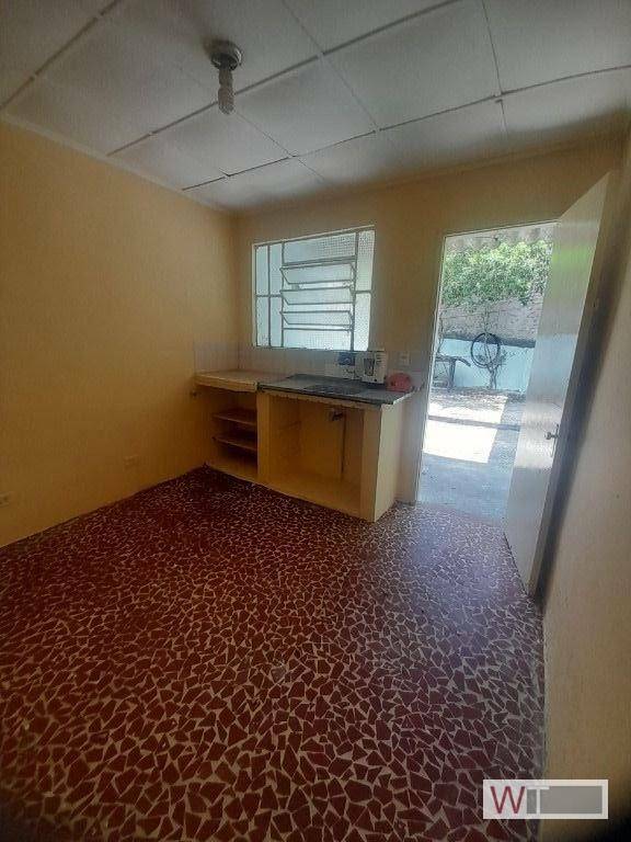 Casa para alugar com 1 quarto, 40m² - Foto 6