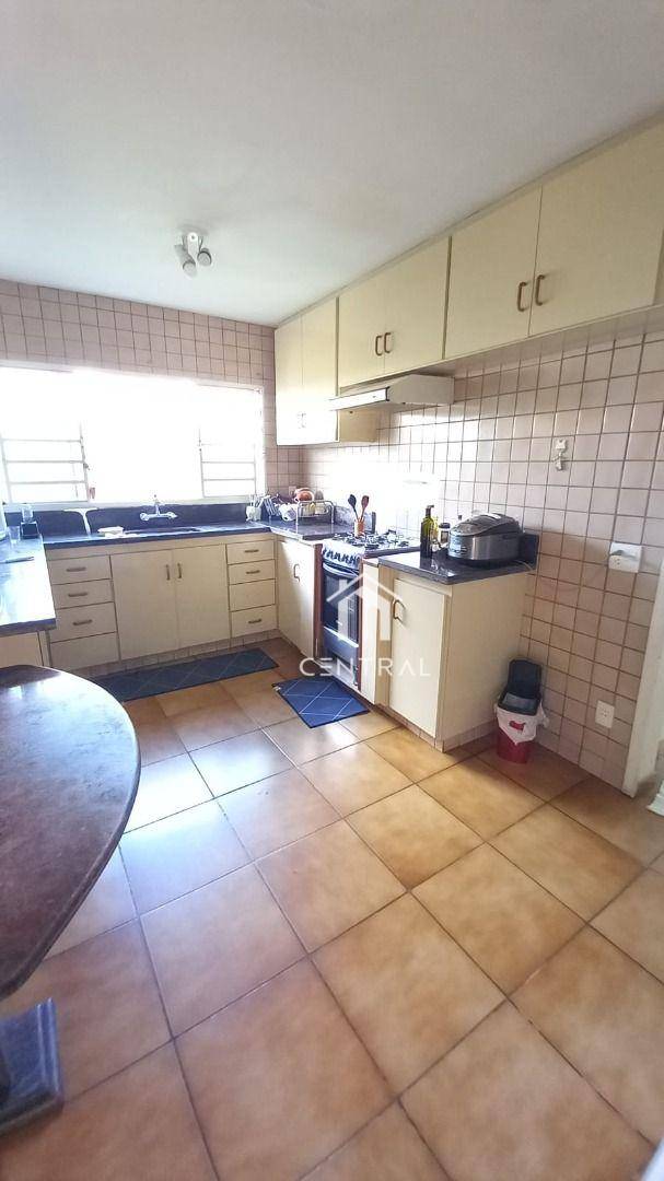 Sobrado à venda com 4 quartos, 257m² - Foto 12