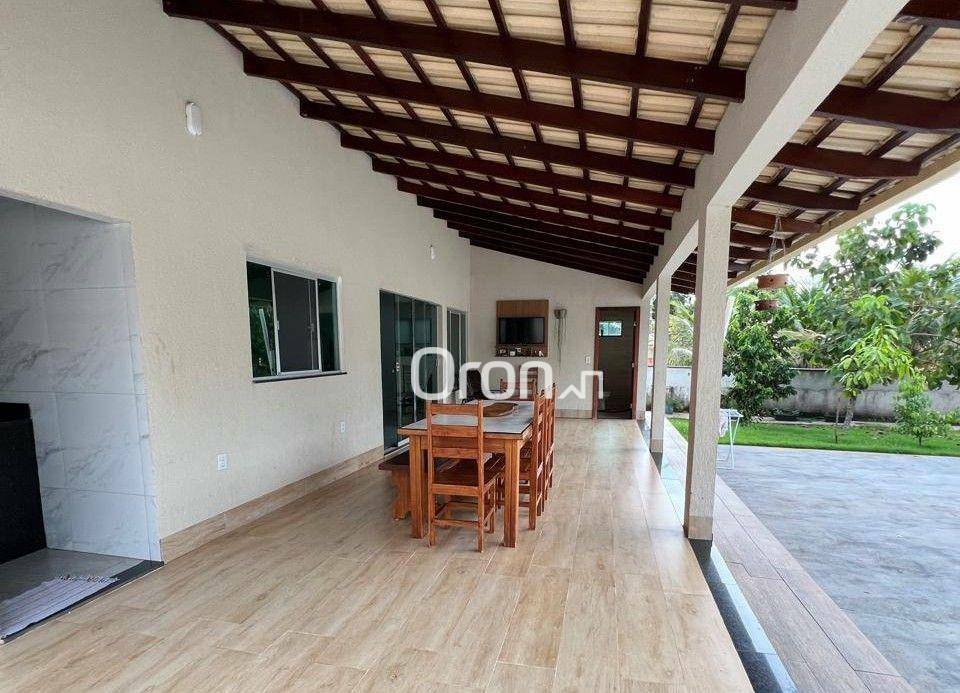 Casa de Condomínio à venda com 4 quartos, 301m² - Foto 1