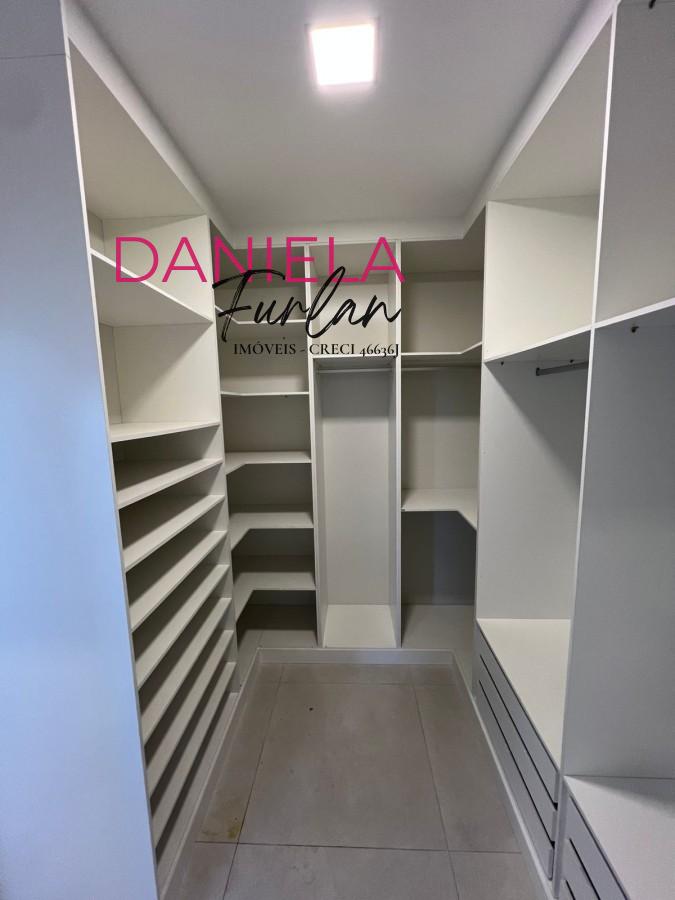Casa de Condomínio para alugar com 3 quartos, 250m² - Foto 28