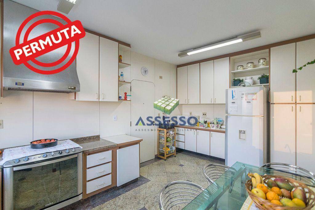 Apartamento à venda com 3 quartos, 190m² - Foto 31