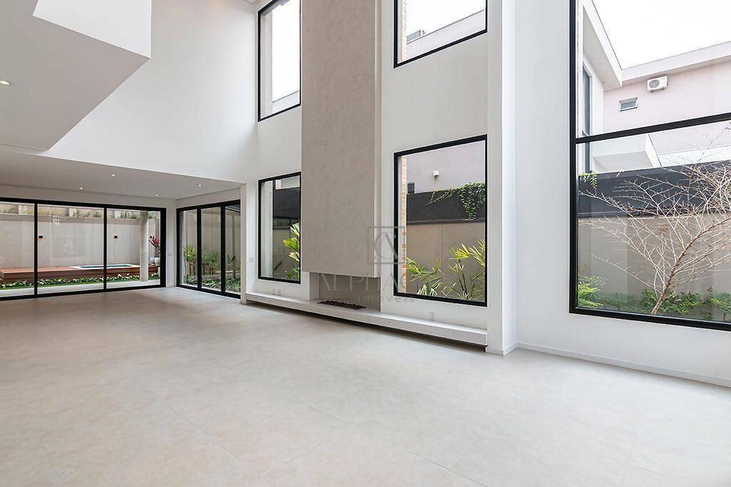 Casa de Condomínio à venda com 4 quartos, 480m² - Foto 3