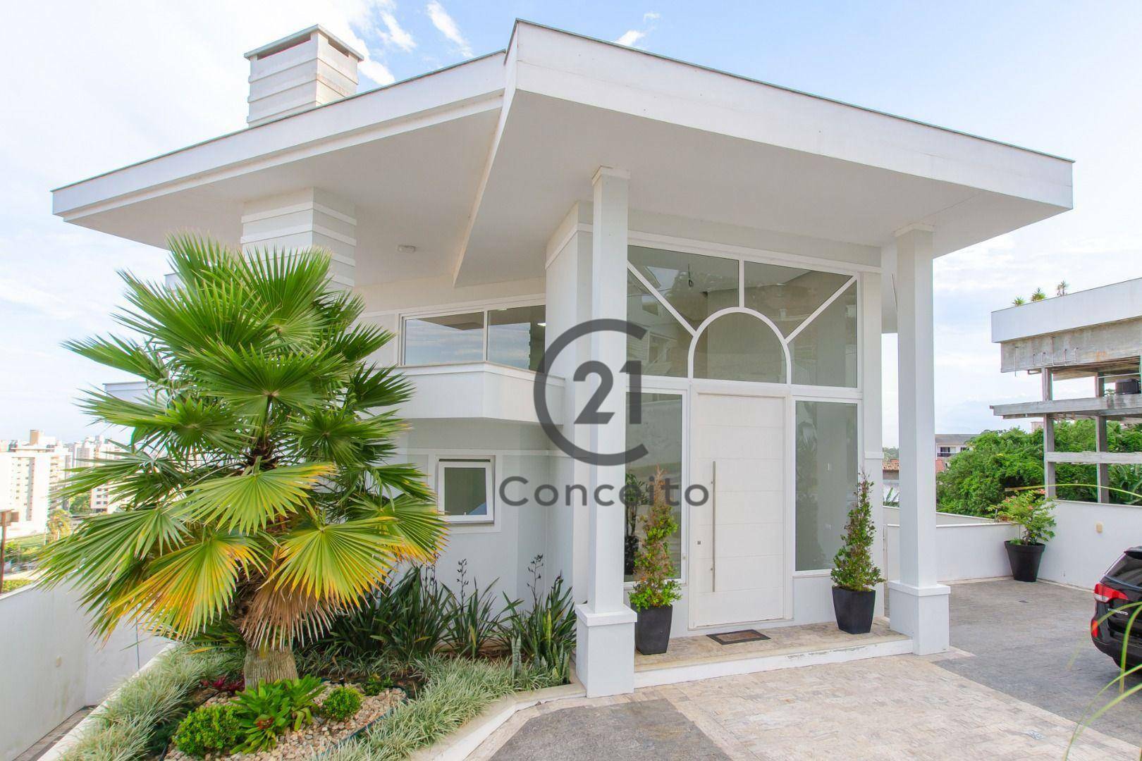 Casa à venda com 4 quartos, 444m² - Foto 1