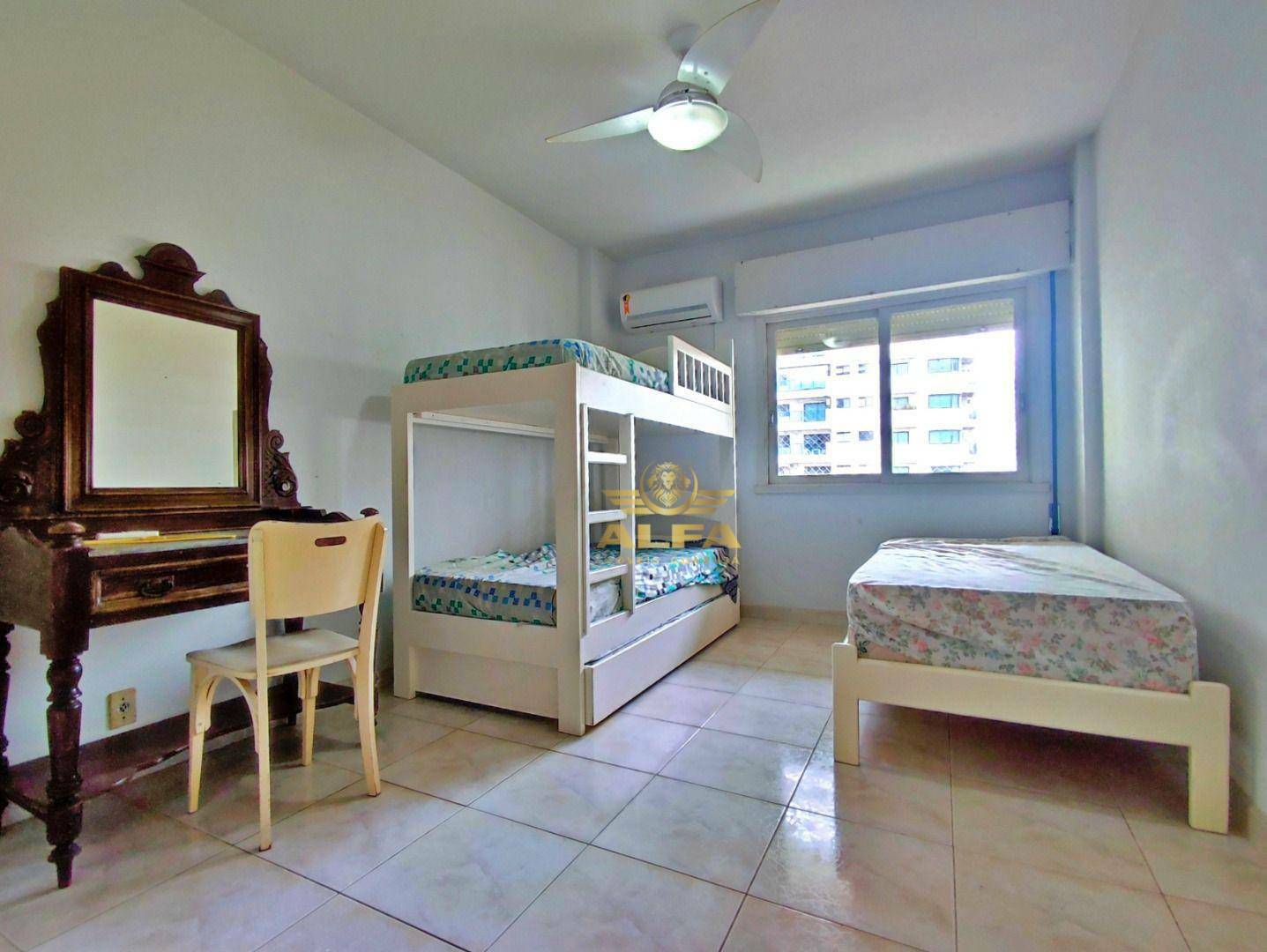 Apartamento à venda com 3 quartos, 160m² - Foto 7