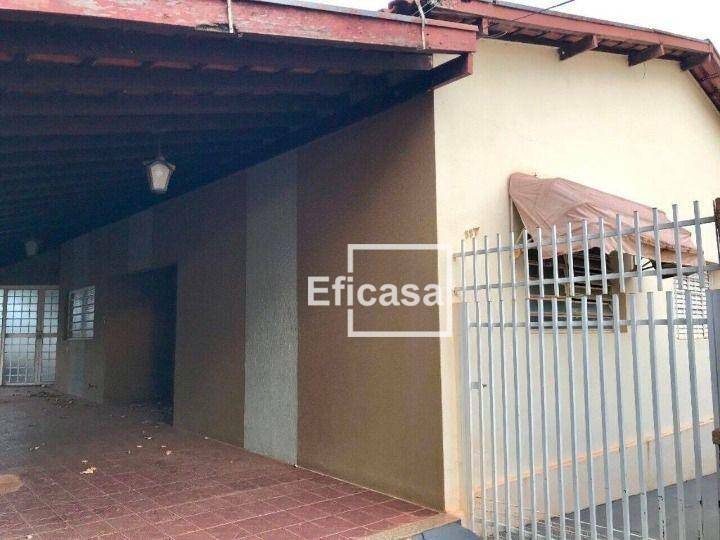 Casa à venda com 3 quartos, 195m² - Foto 3