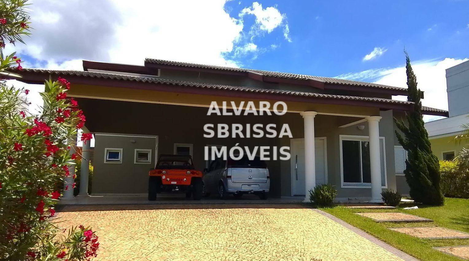 Casa de Condomínio à venda com 3 quartos, 210m² - Foto 1