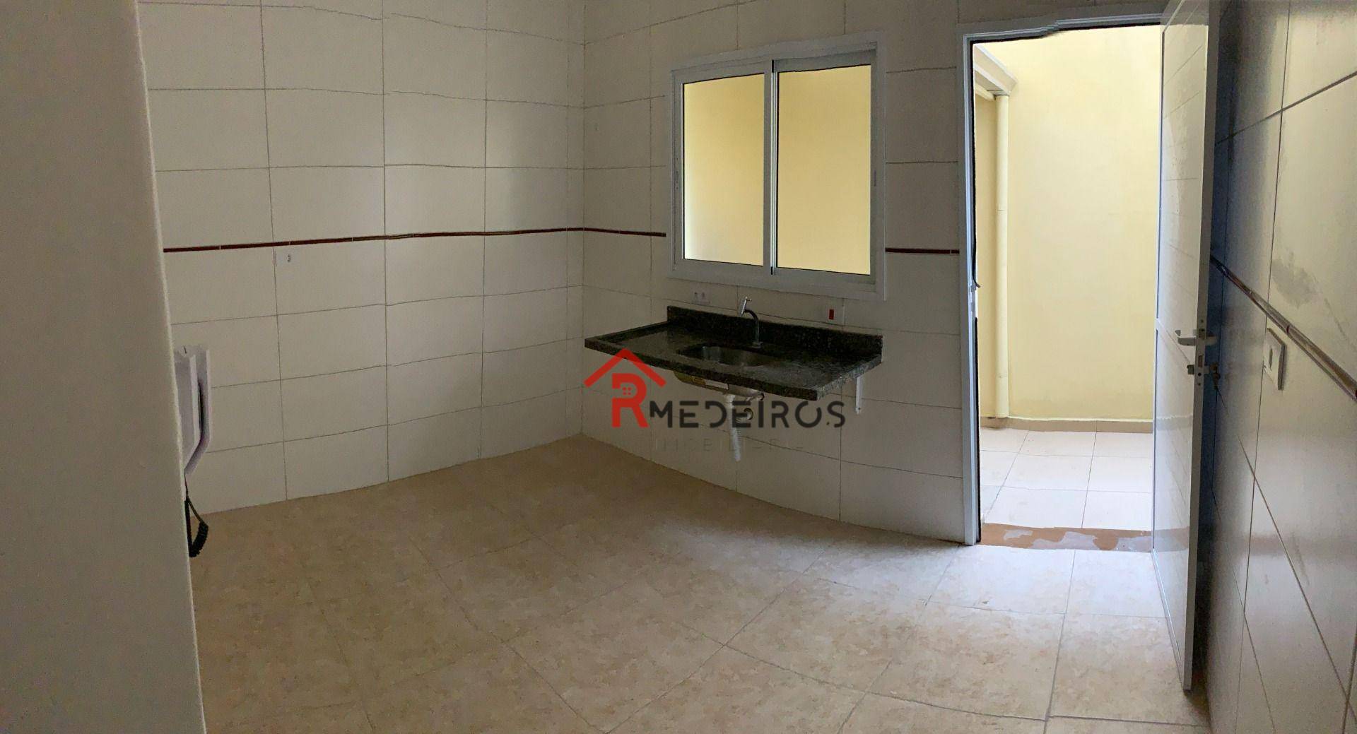 Sobrado à venda com 2 quartos, 51M2 - Foto 4