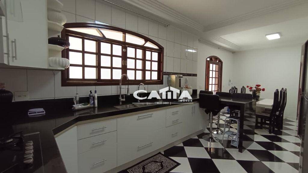 Sobrado à venda com 3 quartos, 240m² - Foto 18